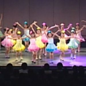 発表会の衣装がこんなに可愛く お役立ち情報 幼稚園 保育園の研修 講演ならpetipaプチパ